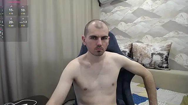 Snapshot of SerzhKorol1 chatting on June 11, 10:01 am SerzhKorol1 online show from June 11, 10:01 am
