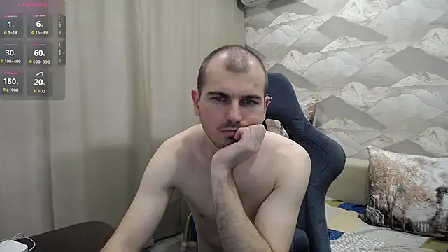 Snapshot of SerzhKorol1 chatting on June 20, 11:37 am SerzhKorol1 online show from June 20, 11:37 am