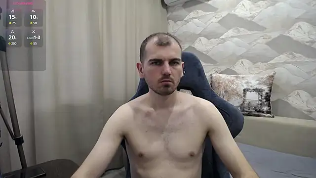 Snapshot of SerzhKorol1 chatting on July 17, 9:17 am SerzhKorol1 online show from July 17, 9:17 am