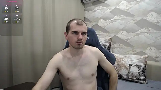 Snapshot of SerzhKorol1 chatting on July 7, 11:58 am SerzhKorol1 online show from July 7, 11:58 am