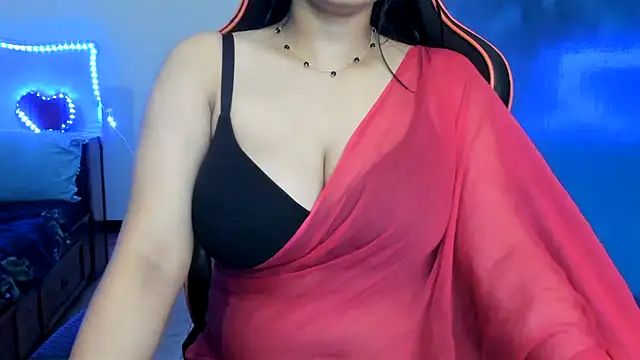 Snapshot of South_indian_tickly chatting on February 10, 12:30 am South indian tickly online show from February 10, 12:30 am