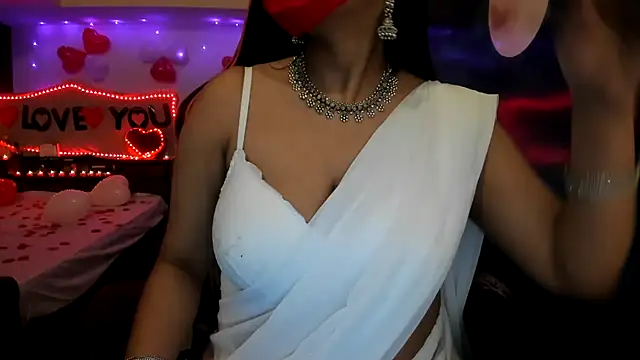 Snapshot of South_indian_tickly chatting on February 10, 9:47 pm South indian tickly online show from February 10, 9:47 pm