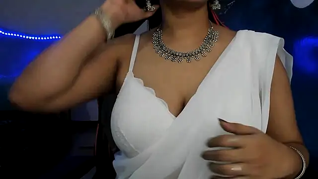 Snapshot of South_indian_tickly chatting on January 21, 4:27 pm South indian tickly online show from January 21, 4:27 pm