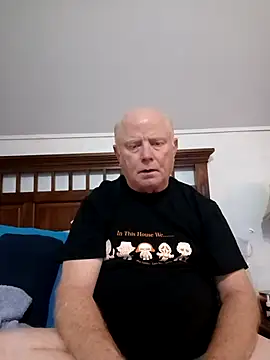Snapshot of bigspike1960 chatting on October 28, 8:46 am bigspike1960 online show from October 28, 8:46 am