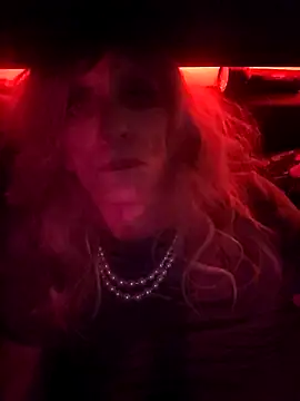 Vonniecd online show from November 27, 8:04 am