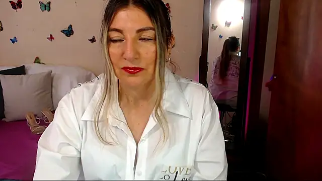 Jolie-Mature online show from March 22, 10:00 pm