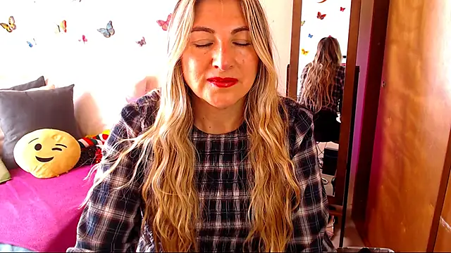 Jolie-Mature online show from November 19, 8:31 pm