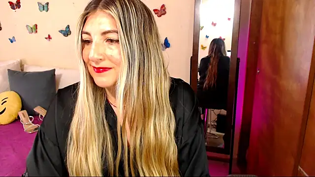 Jolie-Mature online show from December 18, 8:12 pm