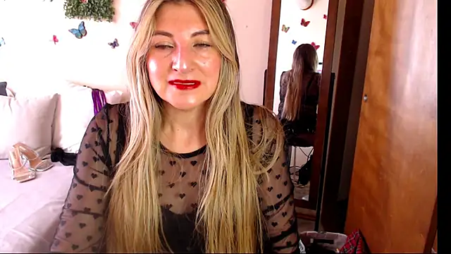 Jolie-Mature online show from June 2, 9:15 pm