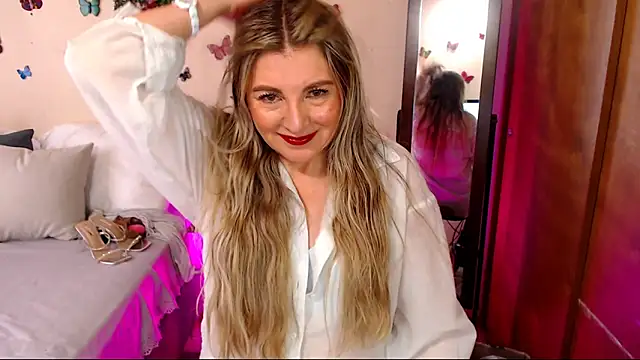Jolie-Mature online show from May 11, 9:45 pm