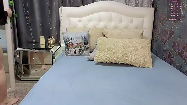 Lorabigass online show from November 27, 8:48 am