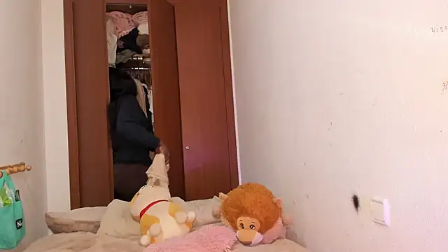 viioolleettaa online show from March 16, 6:10 pm