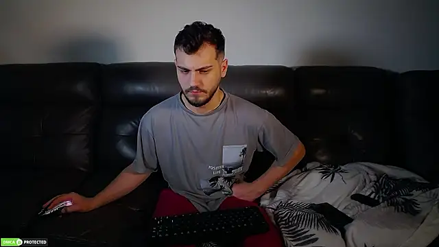 Snapshot of CrazyDom1 chatting on February 15, 11:53 am CrazyDom1 online show from February 15, 11:53 am