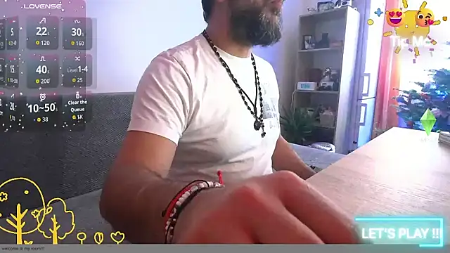 Snapshot of TigerOne19 chatting on November 30, 9:43 am TigerOne19 online show from November 30, 9:43 am