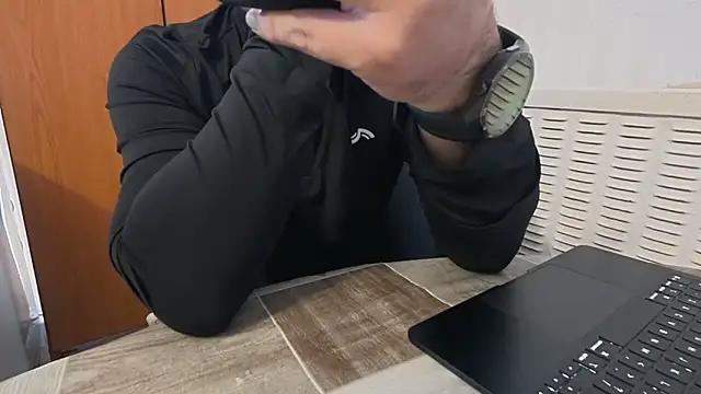 TigerOne19 online show from March 8, 7:22 am