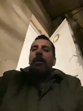 Snapshot of TigerOne19 chatting on November 7, 4:00 pm TigerOne19 online show from November 7, 4:00 pm