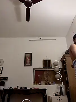  IRRESISTIBLE  online show from November 3, 5:34 am