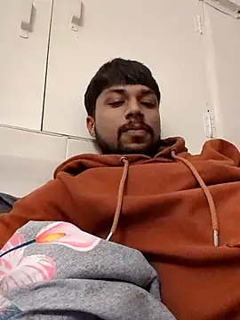  IRRESISTIBLE  online show from November 1, 8:03 pm