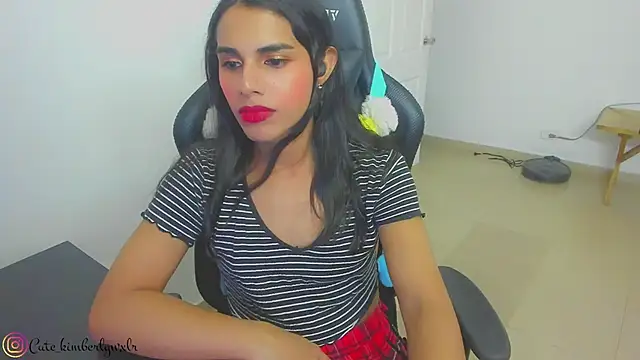 Kim Wexler online show from February 7, 4:37 am