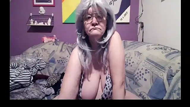 Snapshot of milfchantal4 chatting on February 26, 3:43 pm milfchantal4 online show from February 26, 3:43 pm