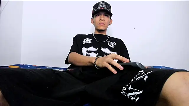 Samuel Suarez online show from May 20, 12:51 am