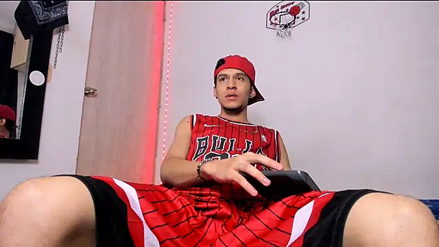 Samuel Suarez online show from February 6, 7:26 am