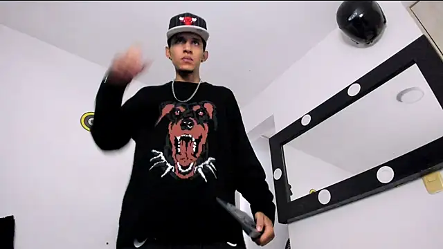 Samuel Suarez online show from April 3, 1:23 am