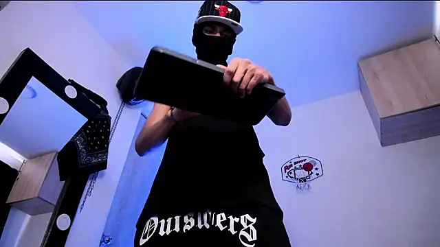 Samuel Suarez online show from February 10, 7:13 pm