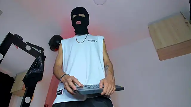 Samuel Suarez online show from December 19, 12:25 am