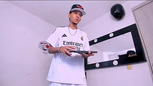 Samuel Suarez online show from May 6, 8:13 pm