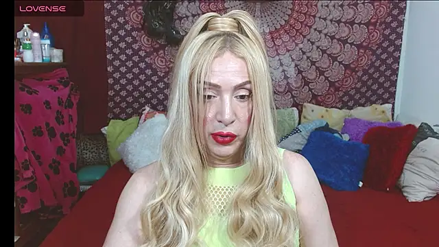 elena evans online show from February 6, 9:55 pm