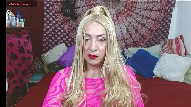 elena evans online show from February 13, 6:30 pm