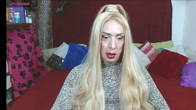 elena evans online show from April 18, 4:53 pm