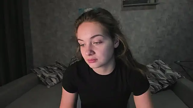 KristinaLoison online show from January 17, 2:20 pm