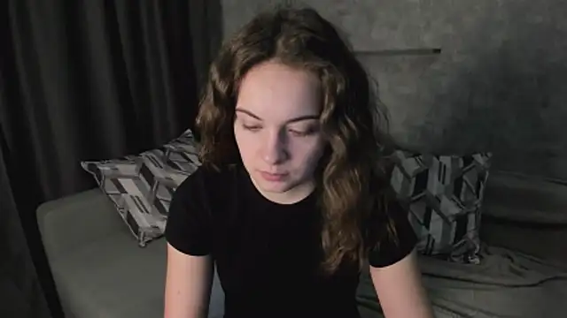 KristinaLoison online show from March 15, 5:20 pm