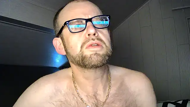 Snapshot of FABIOGLASSES chatting on October 8, 12:12 am FABIOGLASSES online show from October 8, 12:12 am