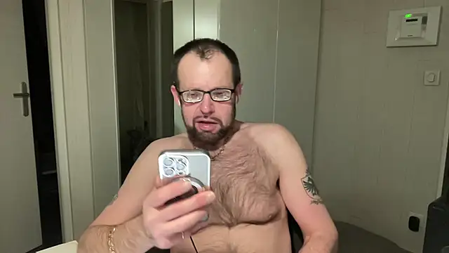 FABIOGLASSES online show from March 28, 11:06 pm