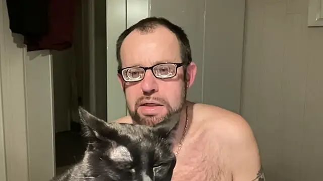 FABIOGLASSES online show from March 20, 10:11 pm