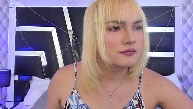 Snapshot of katya_kozlov chatting on November 11, 9:53 pm katya kozlov online show from November 11, 9:53 pm