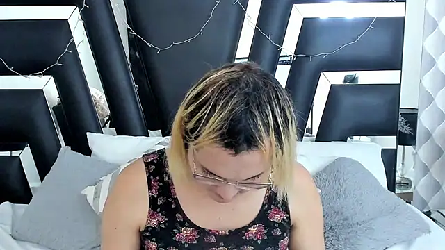 katya kozlov online show from March 2, 7:10 am