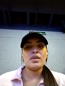 Snapshot of aisha_es chatting on March 24, 6:52 pm aisha es online show from March 24, 6:52 pm