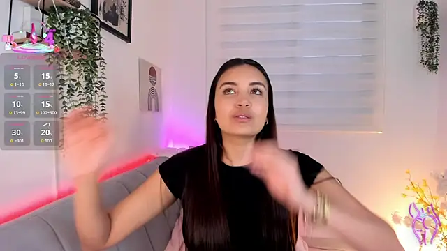 aisha es online show from February 25, 11:04 pm