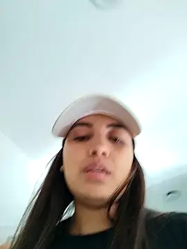 aisha es online show from February 26, 9:26 pm