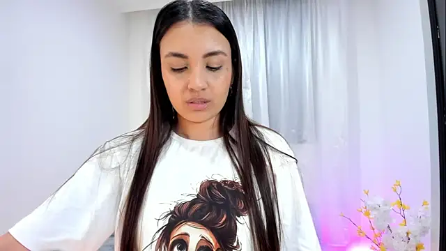 aisha es online show from October 22, 10:19 pm