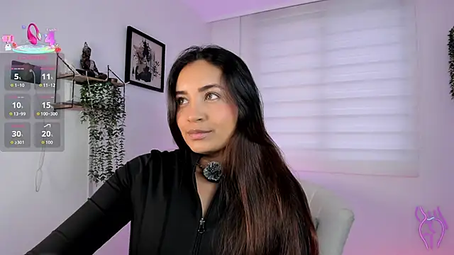 aisha es online show from July 9, 9:25 pm