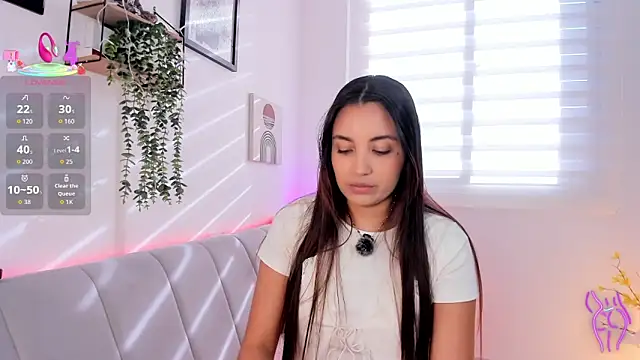 Snapshot of aisha_es chatting on March 20, 9:38 pm aisha es online show from March 20, 9:38 pm
