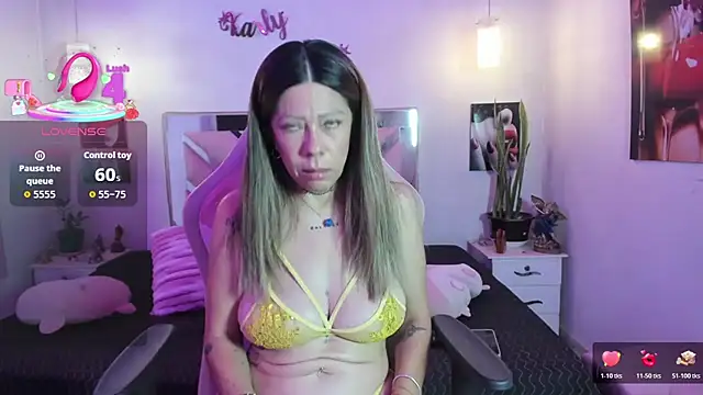 Karly moon online show from June 21, 10:59 pm