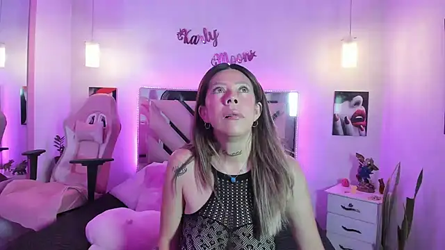 Karly moon online show from May 31, 10:10 pm