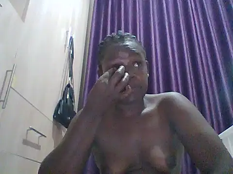 Snapshot of Sexy_Marlin2218 chatting on June 8, 3:56 pm Sexy Marlin2218 online show from June 8, 3:56 pm