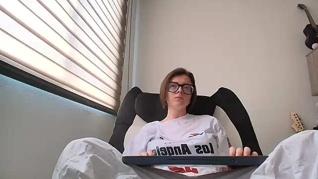 Arya starrk online show from January 11, 1:51 pm